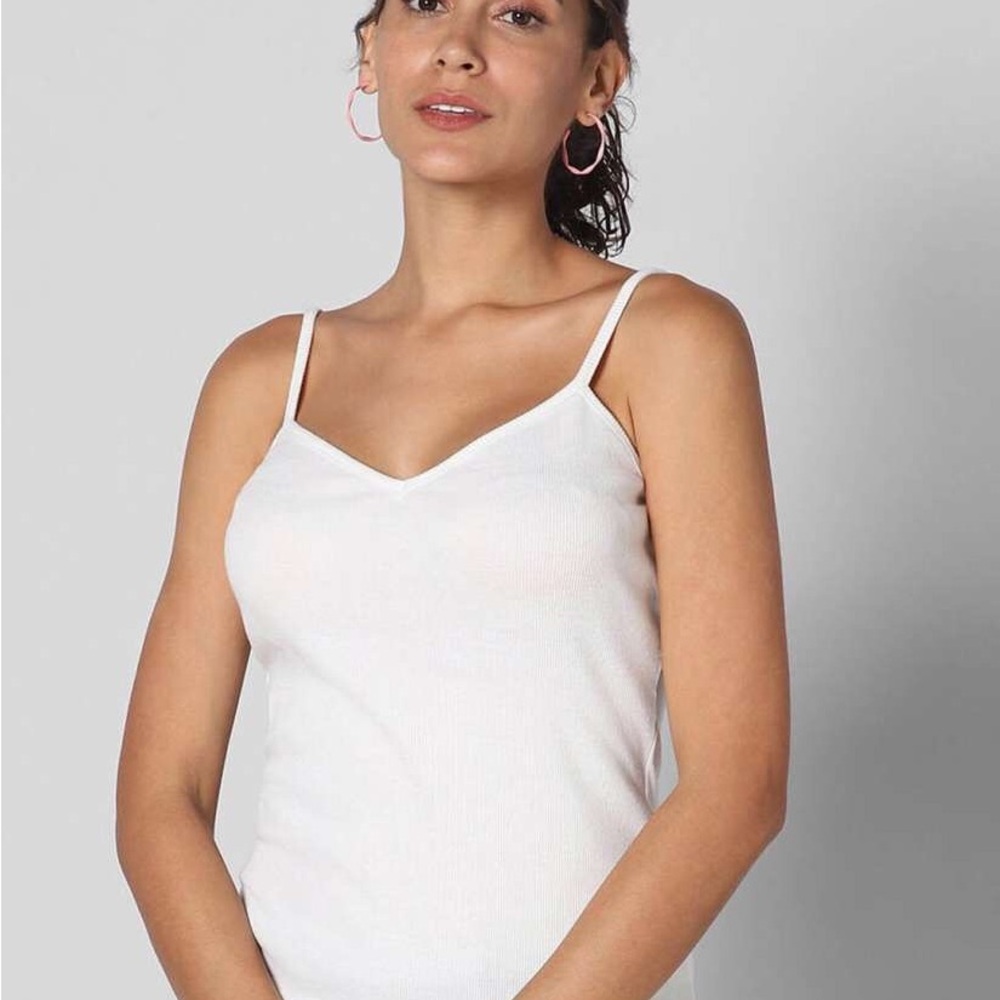 Old Navy White Fitted Sleeveless Camisole